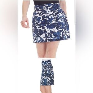 SC&CO Women L Comfortable Stretch Floral White and Blue Tummy Control Skort
